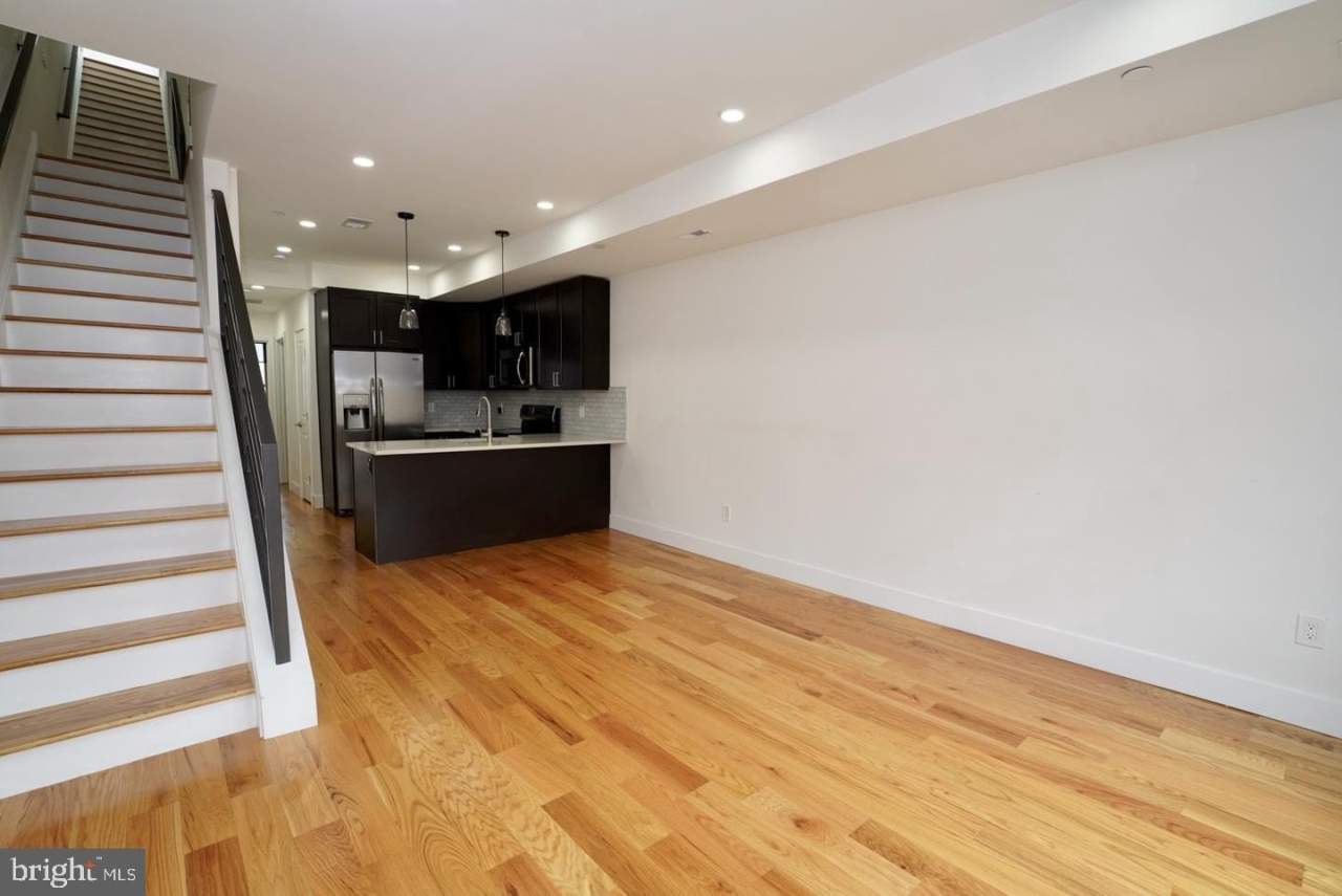 2015 N 5TH Street unit: 2