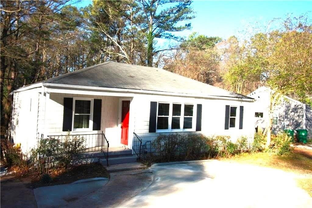1040 Shepherds Lane