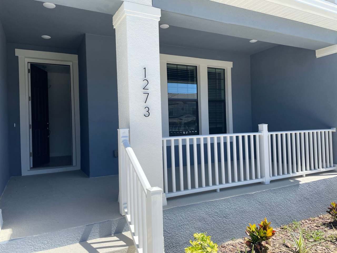 AVAILALBE NOW!! TOWNHOME IN HIGHLY DESIRABLE WINTER SPRINGS/TUSCAWILLA