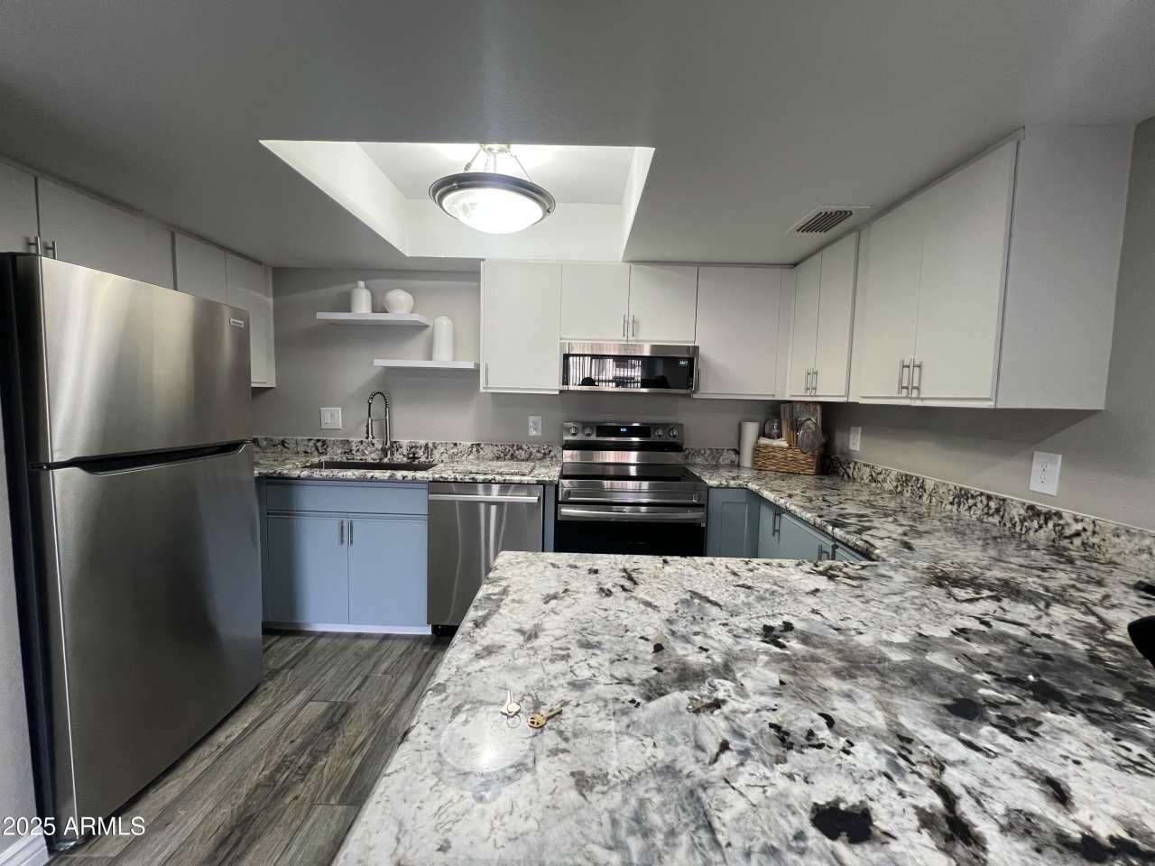 1351 N PLEASANT Drive N