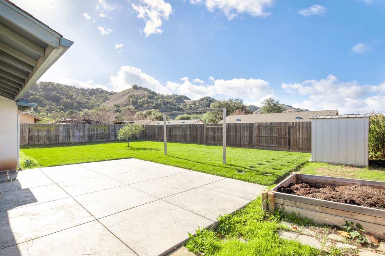 Lovely 3 Bedroom Home in Beautiful Los Alamos!