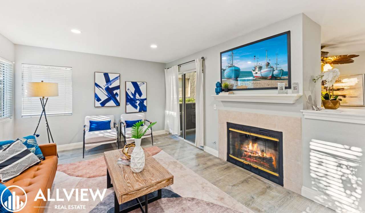 Beautifully Updated 2 Bed/2 Bath in Guard-Gated Ritz Pointe Community!