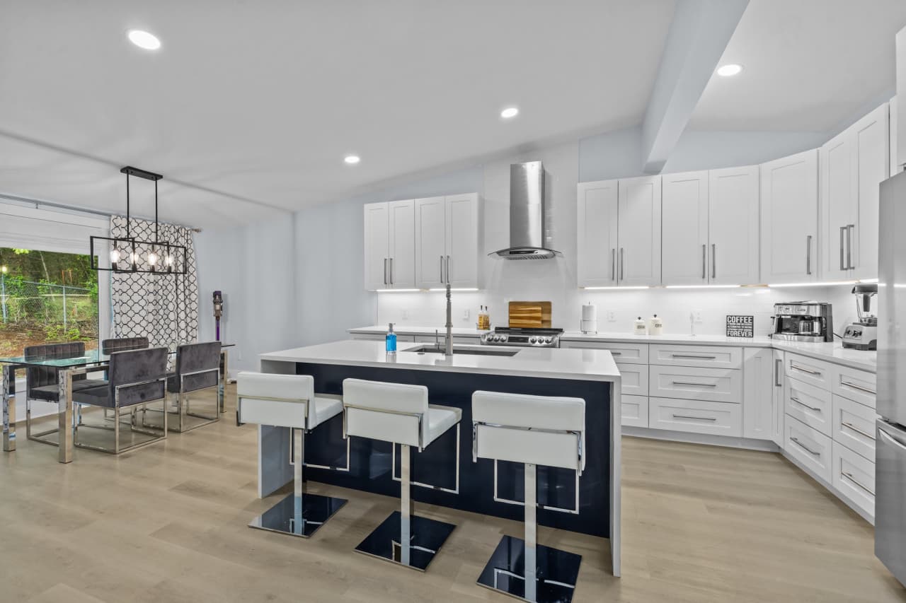 8609 Cedarbrook Drive