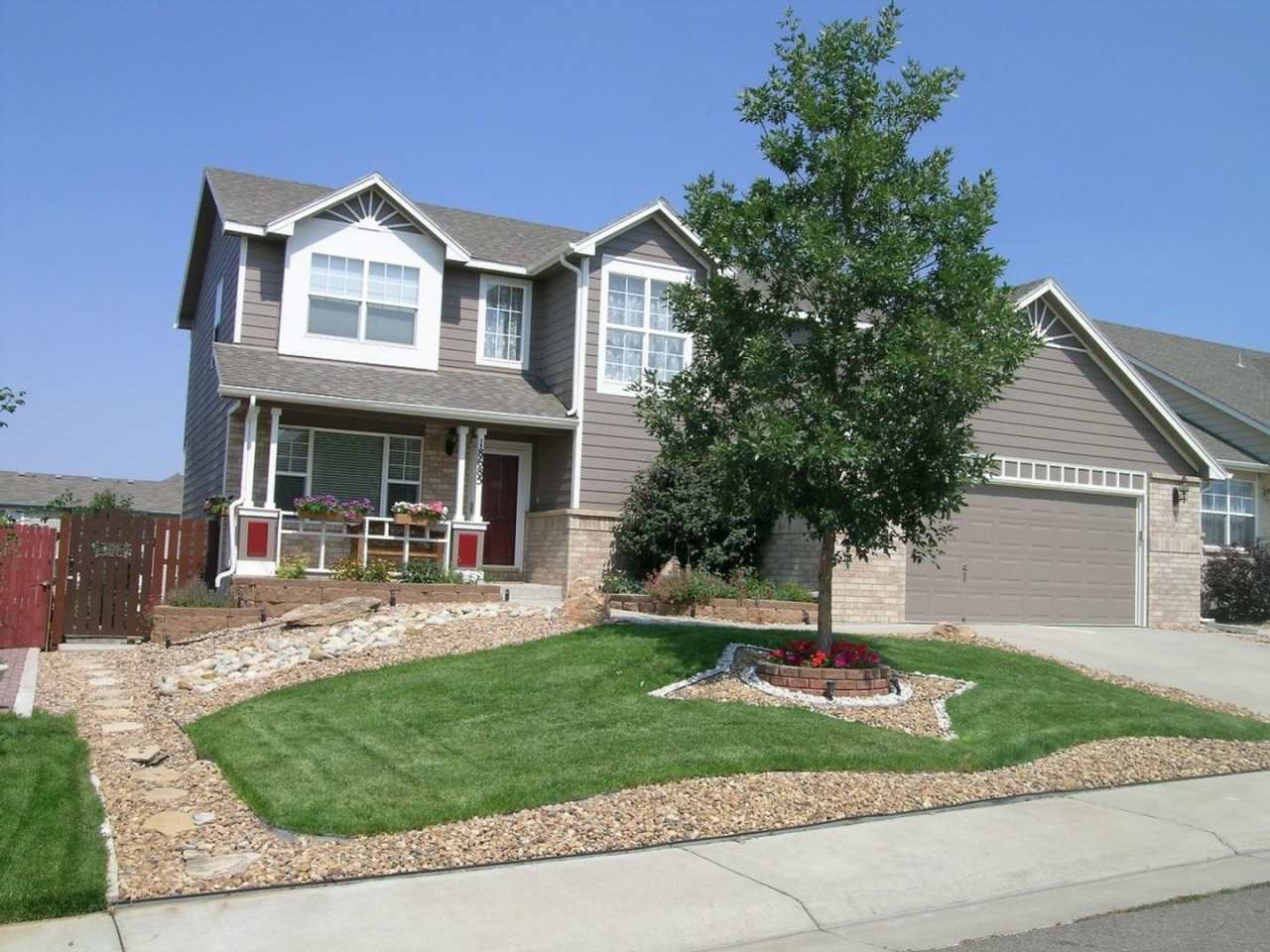 Spacious 5 Bedroom 4 Bathroom House in Centennial