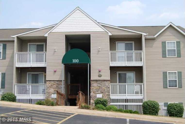 One Bedroom Condo in North Stafford