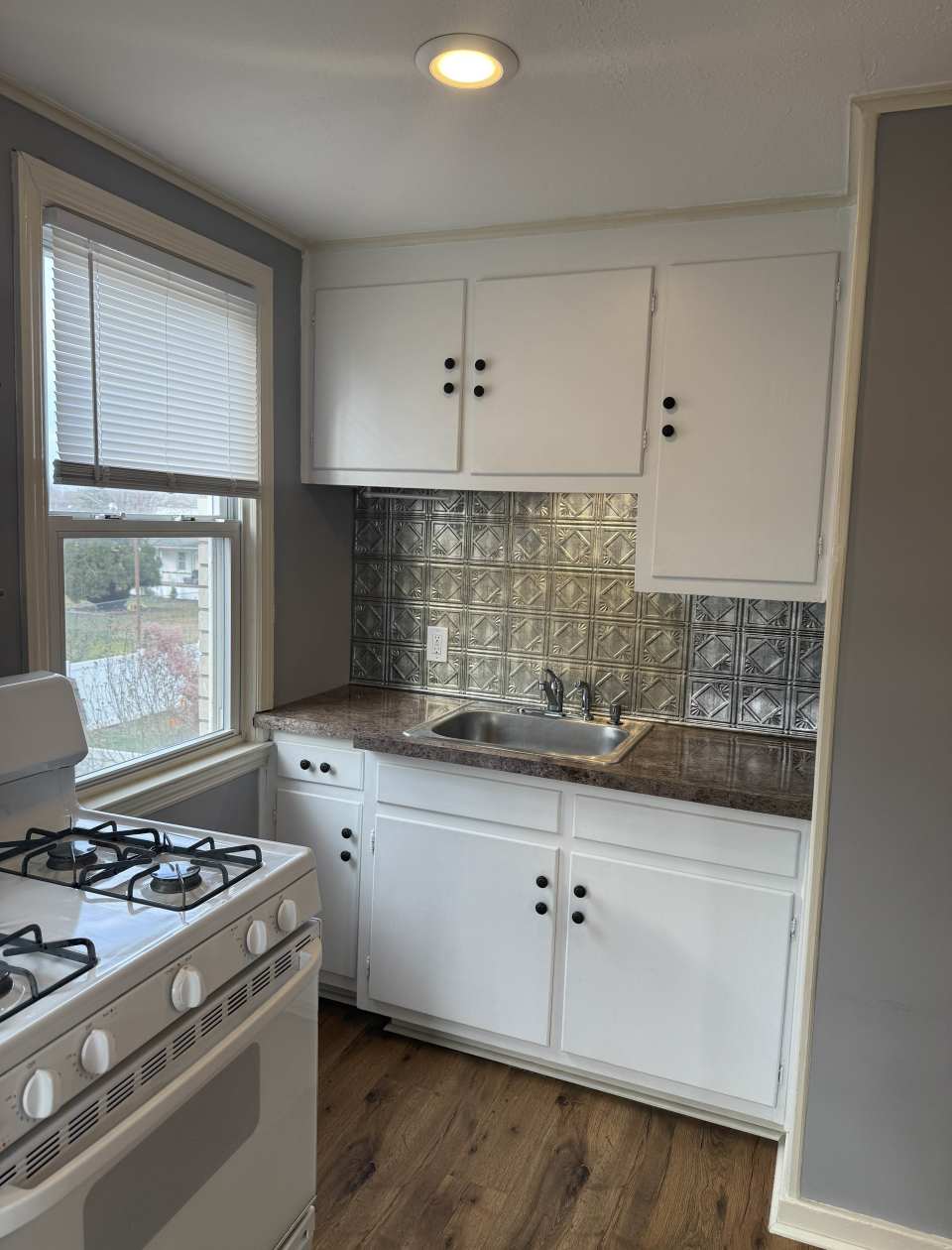 307 North 6th Avenue