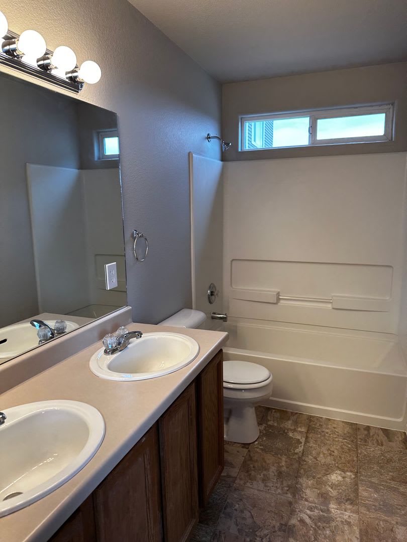 Spacious home in Fountain!