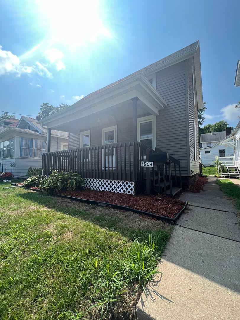 Updated 3BR Home with Central Air in Moline