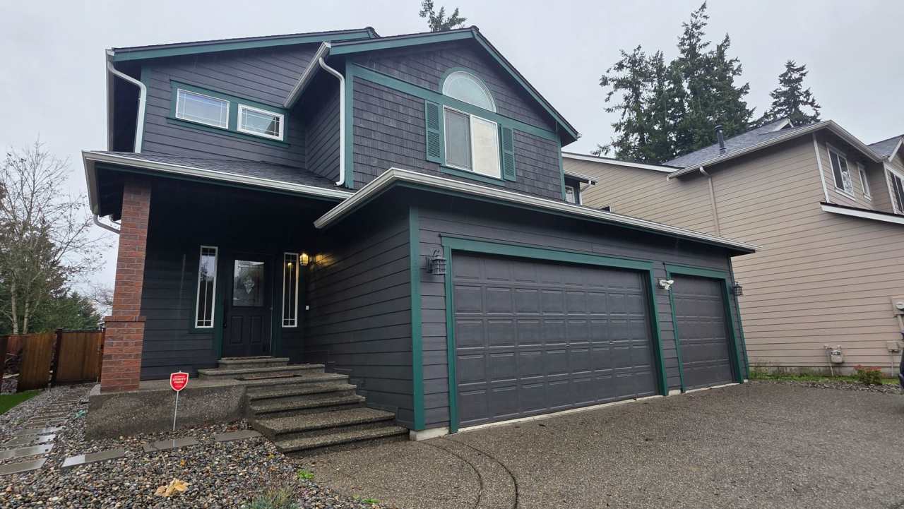 Updated Spacious Home In Puyallup!