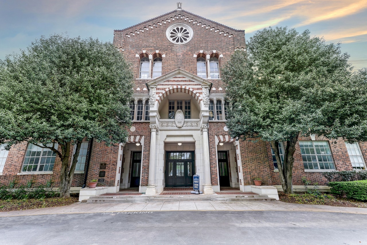 The Roosevelt Historic Apartment Homes