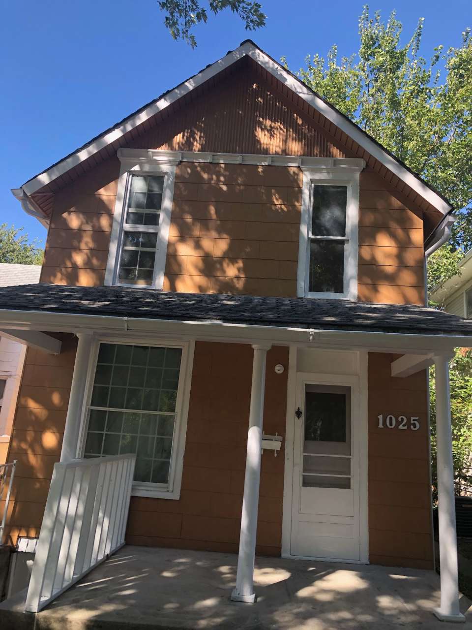 1025 Southwest Clay Street