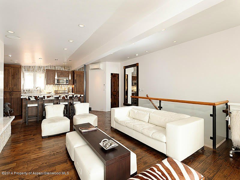 805 E Cooper unit: #10