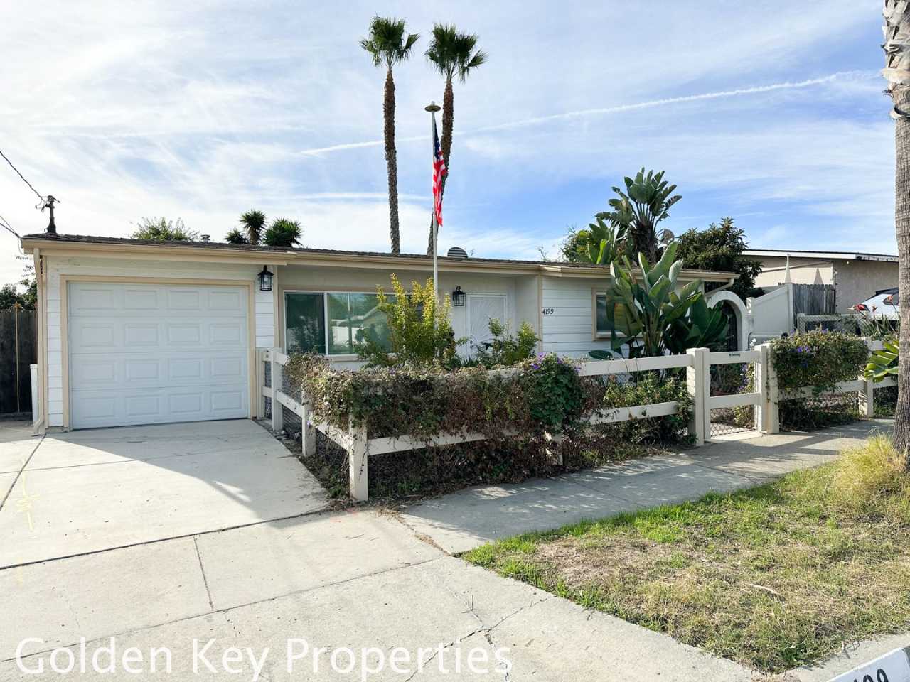 Move-in ready single-level home in Oceanside!