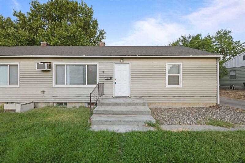 1405/1407 Marshall Ave.