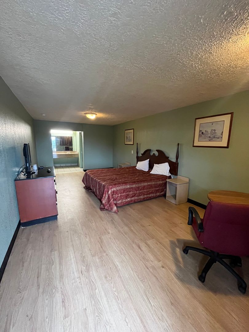 Cozy Studio Apartment in East Nashville....Furnished or Unfurnished