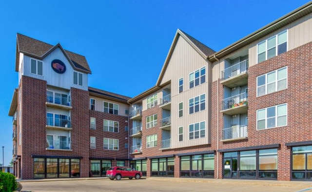 1919 University Dr N Unit E12