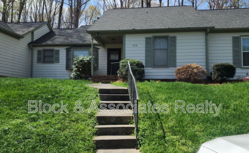 928 Chatfield Dr - Chatfield928B