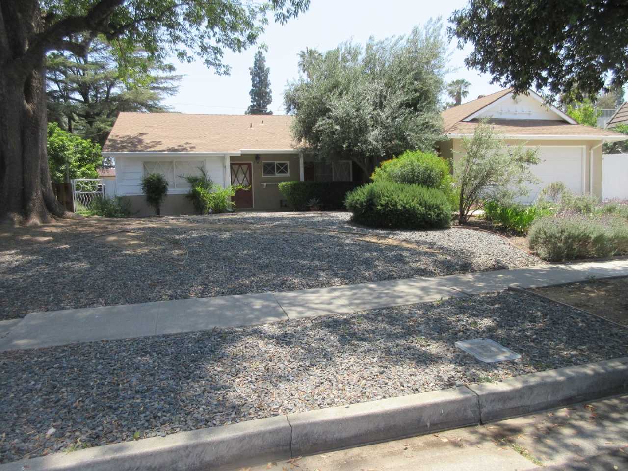 Reduced price on this Beautiful Porter Ranch 3 Bedroom home on Blackhawk St.