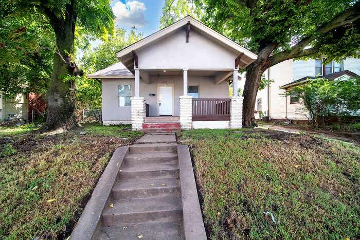 119 North Utica Avenue