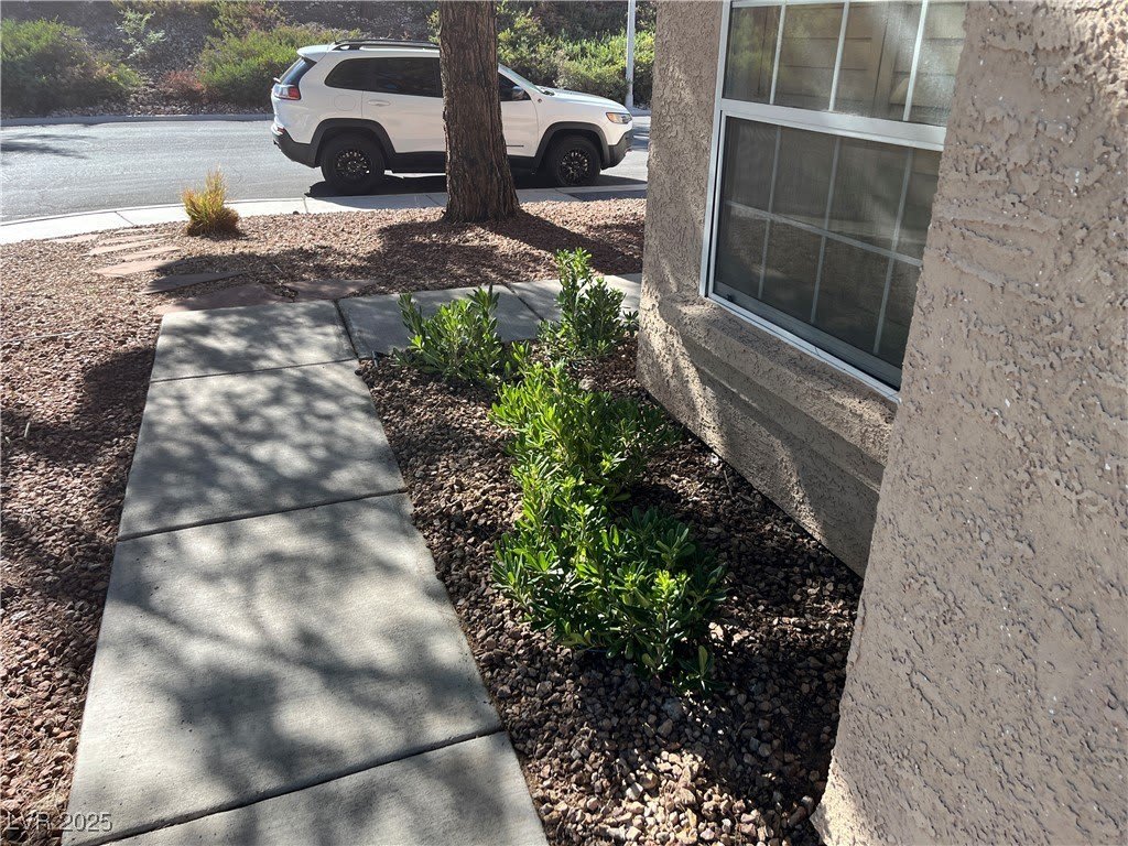 2842 BRIAR KNOLL Drive