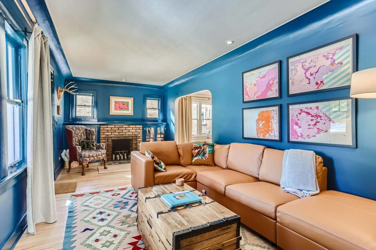 Modern 2 BDR Home near Pearl Street Shops in Denver