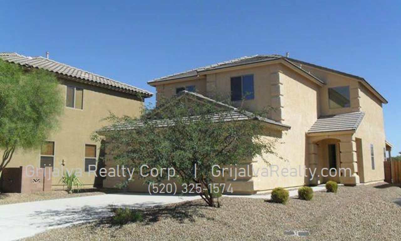 4 BD, 3 BA Two-Story Home in Los Arroyos for Rent **MOVE-IN SPECIAL ** (Old Nogales Hwy/Calle Verde)