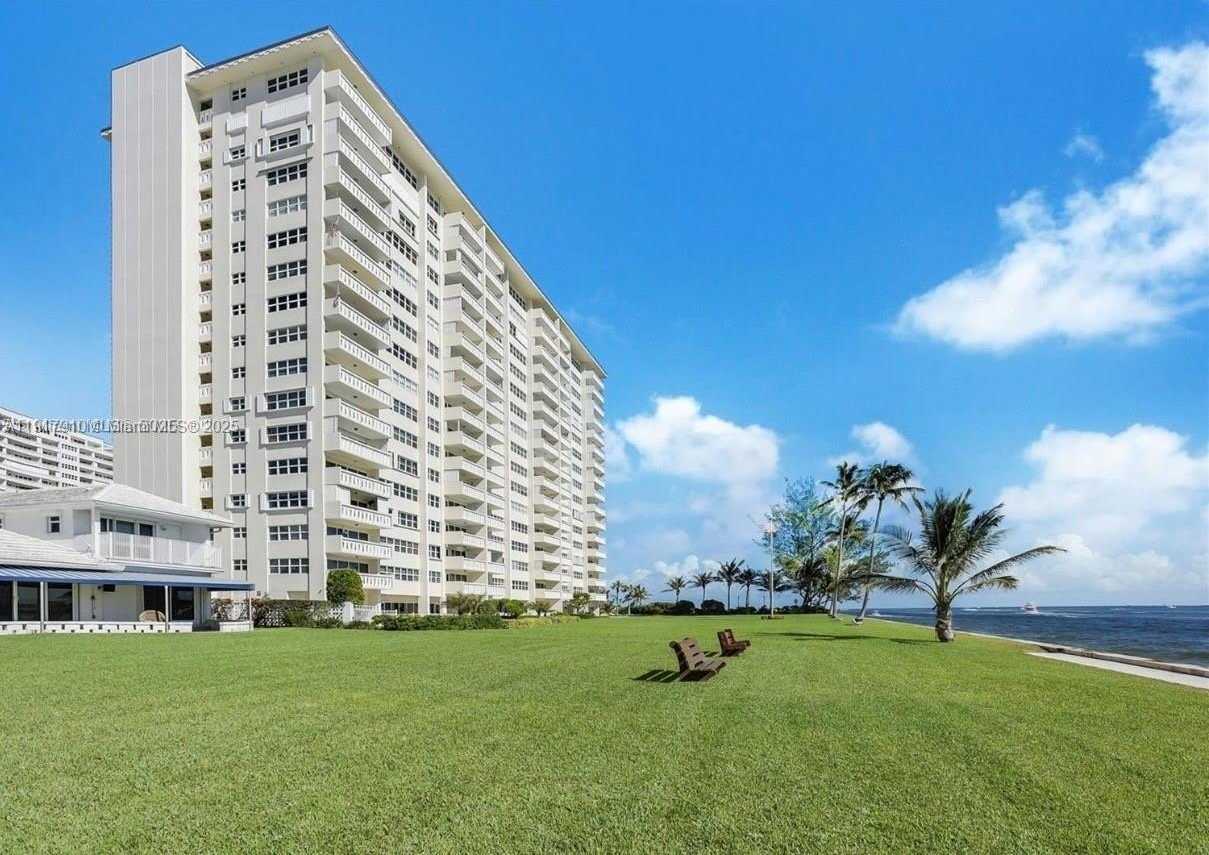 2100 S Ocean Dr