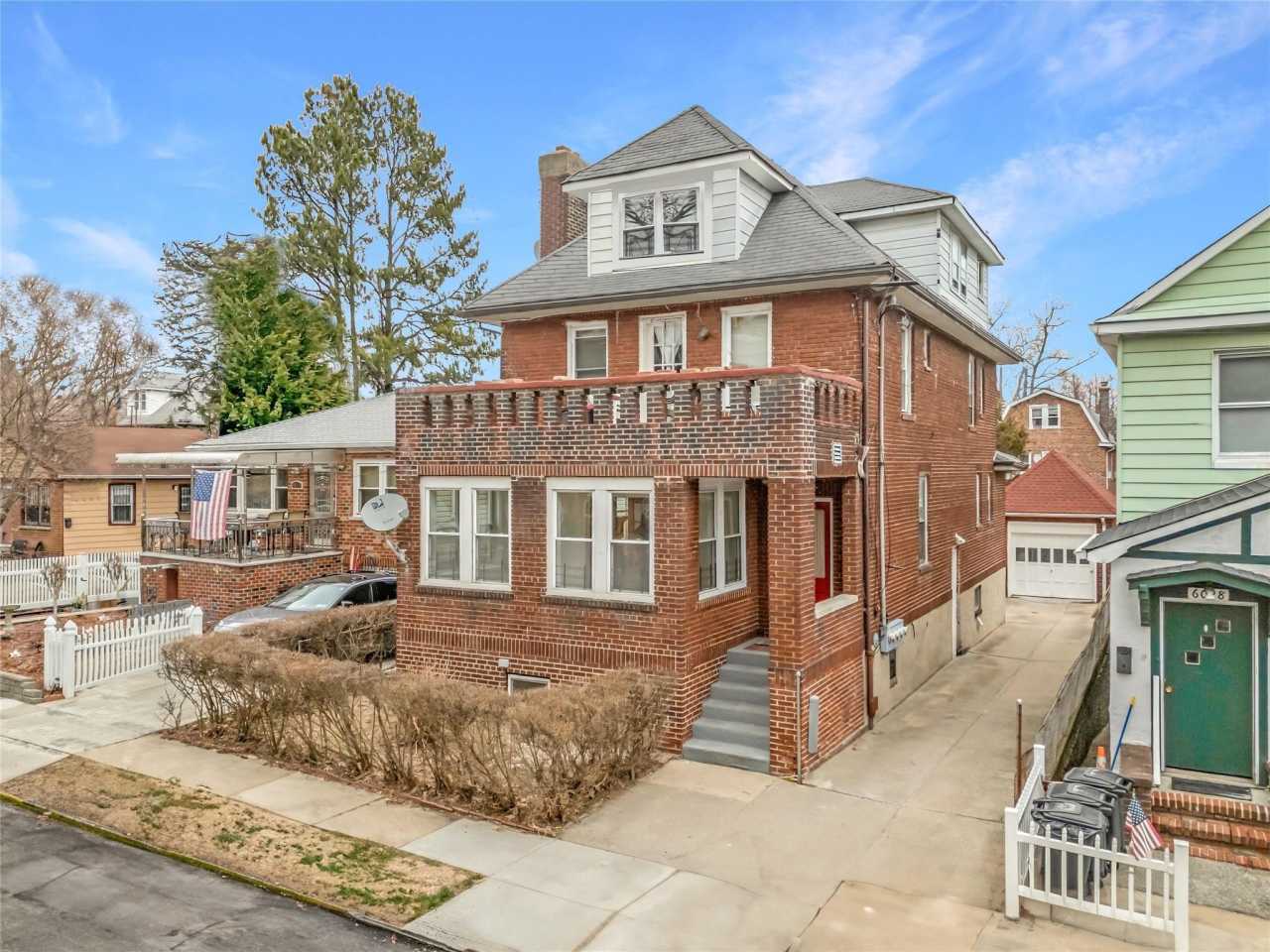 6030 Delafield Avenue