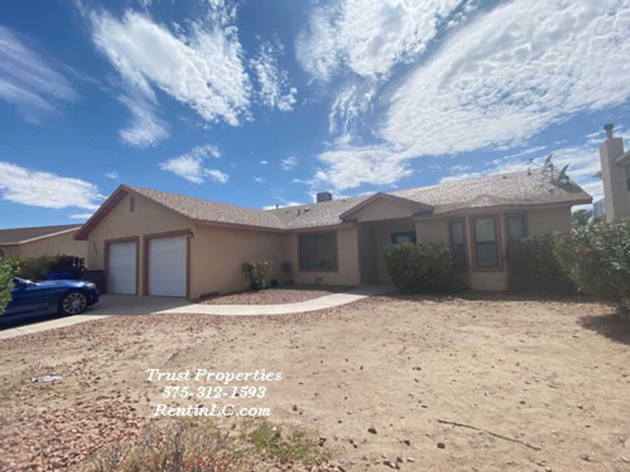 Great 3/2 SFH in Desert Hills School District