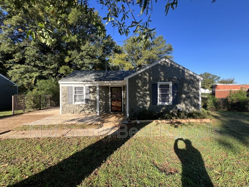 3201 Old Horn Lake Rd (South Memphis)