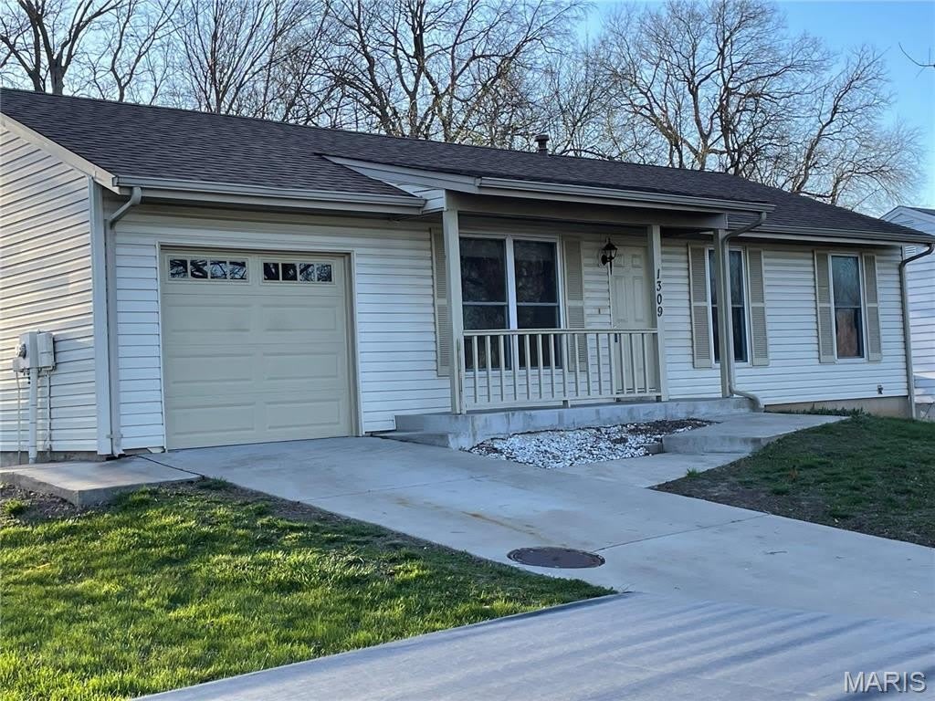 1309 Wagon Wheel Trail