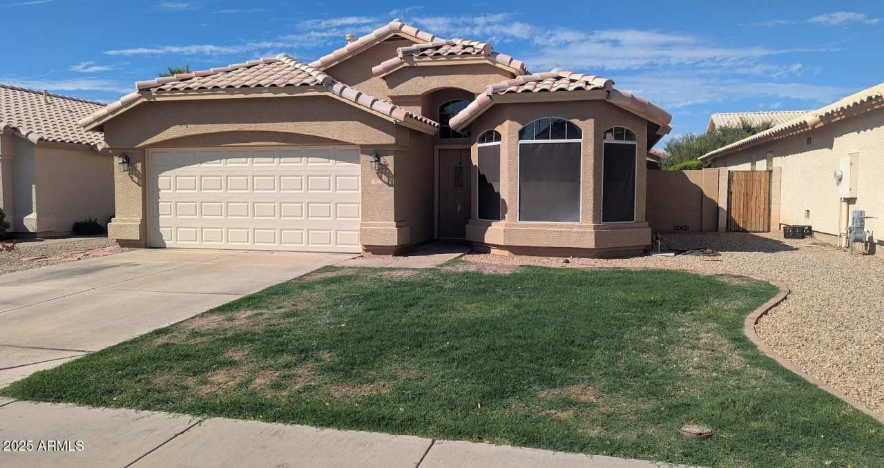 3922 E HARVARD Avenue