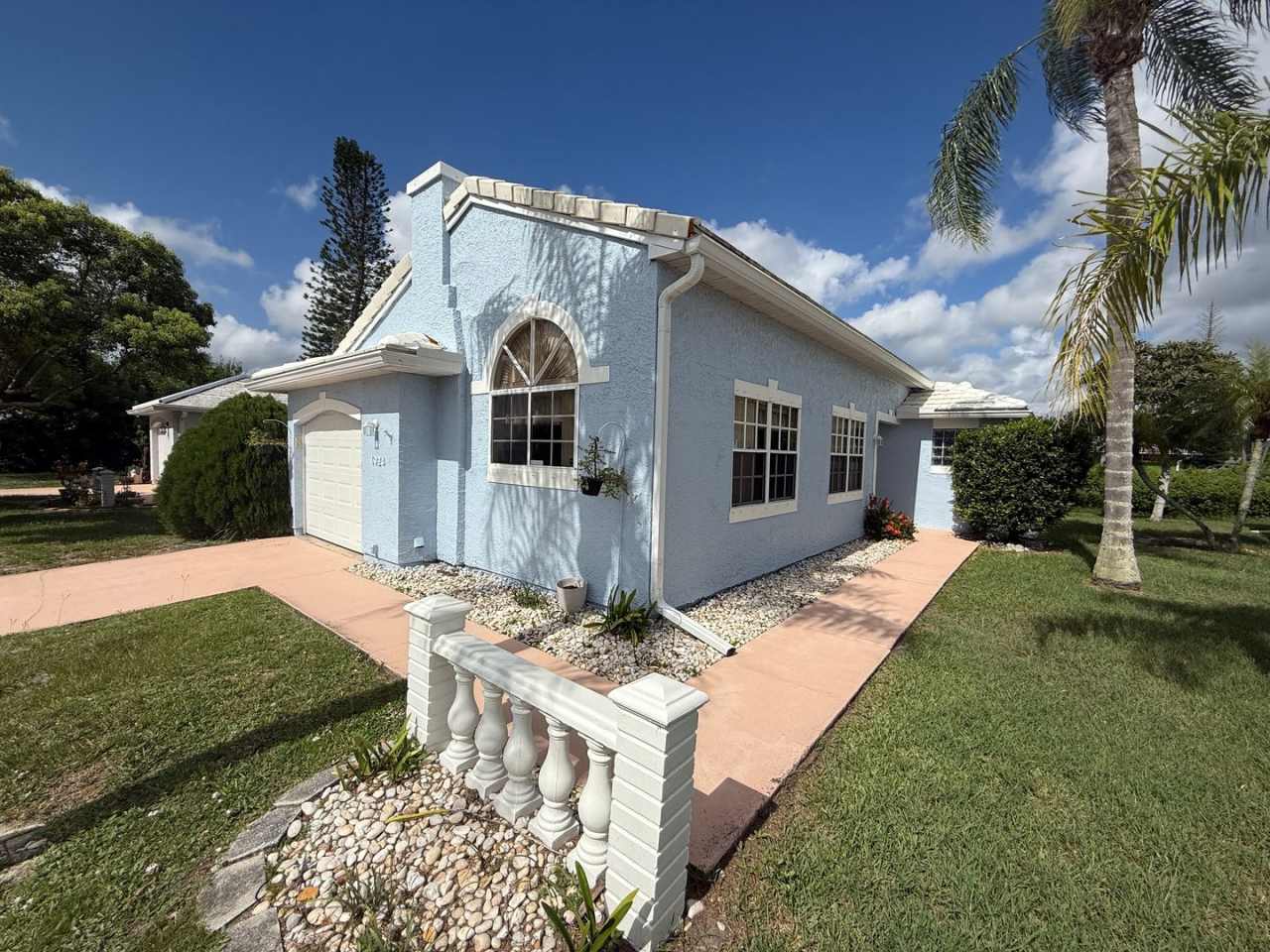 3 bedroom 2 bath NE Palm Bay