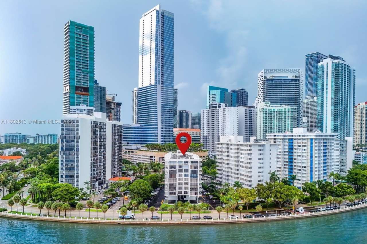 1440 Brickell Bay Dr