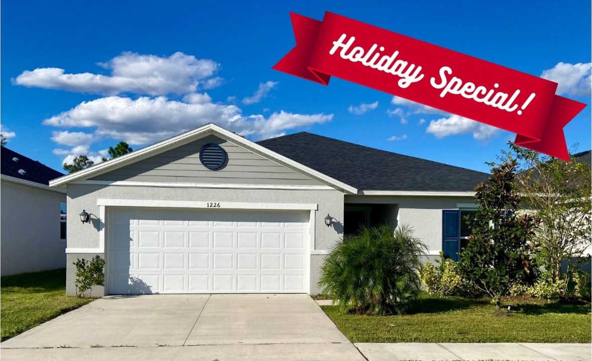 Holiday Special!! 4 Bedroom, 2 Bath Single Family Home in Tivoli Reserve!