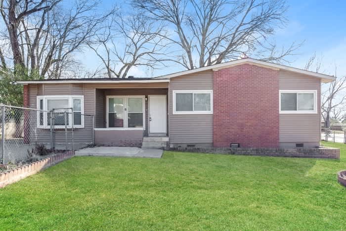 2105 Medaris Road Northwest