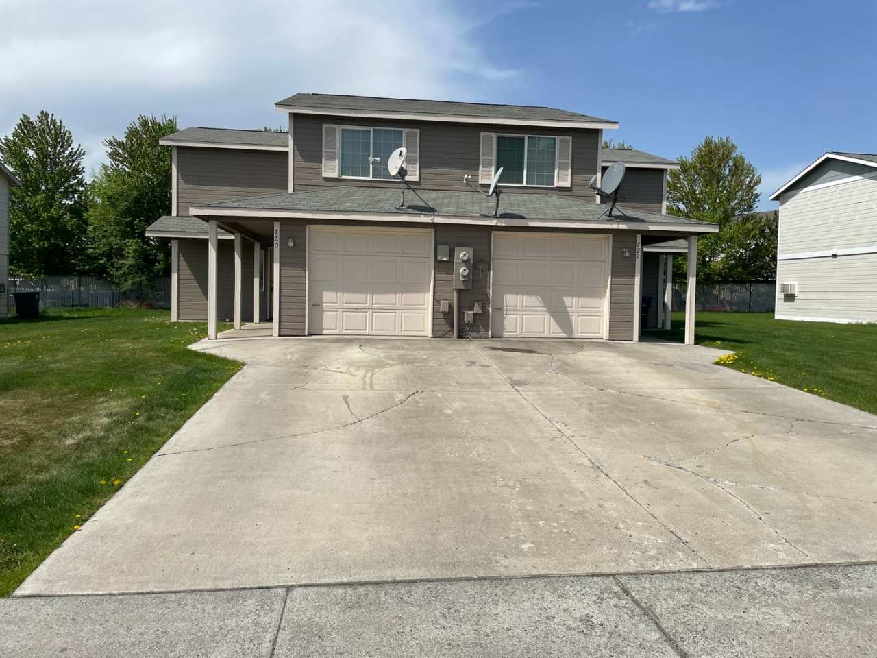 Townhouse Style Duplex for Rent!!