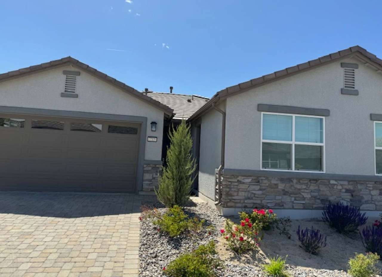 Fully furnished 3 bedroom / 3 bathroom plus an office.