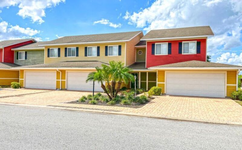 1306 Evergreen Court