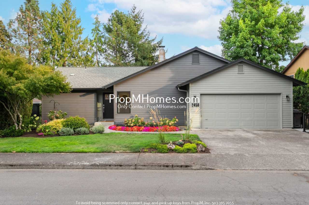 Updated 4 Bedroom Daylight Ranch in West Linn!