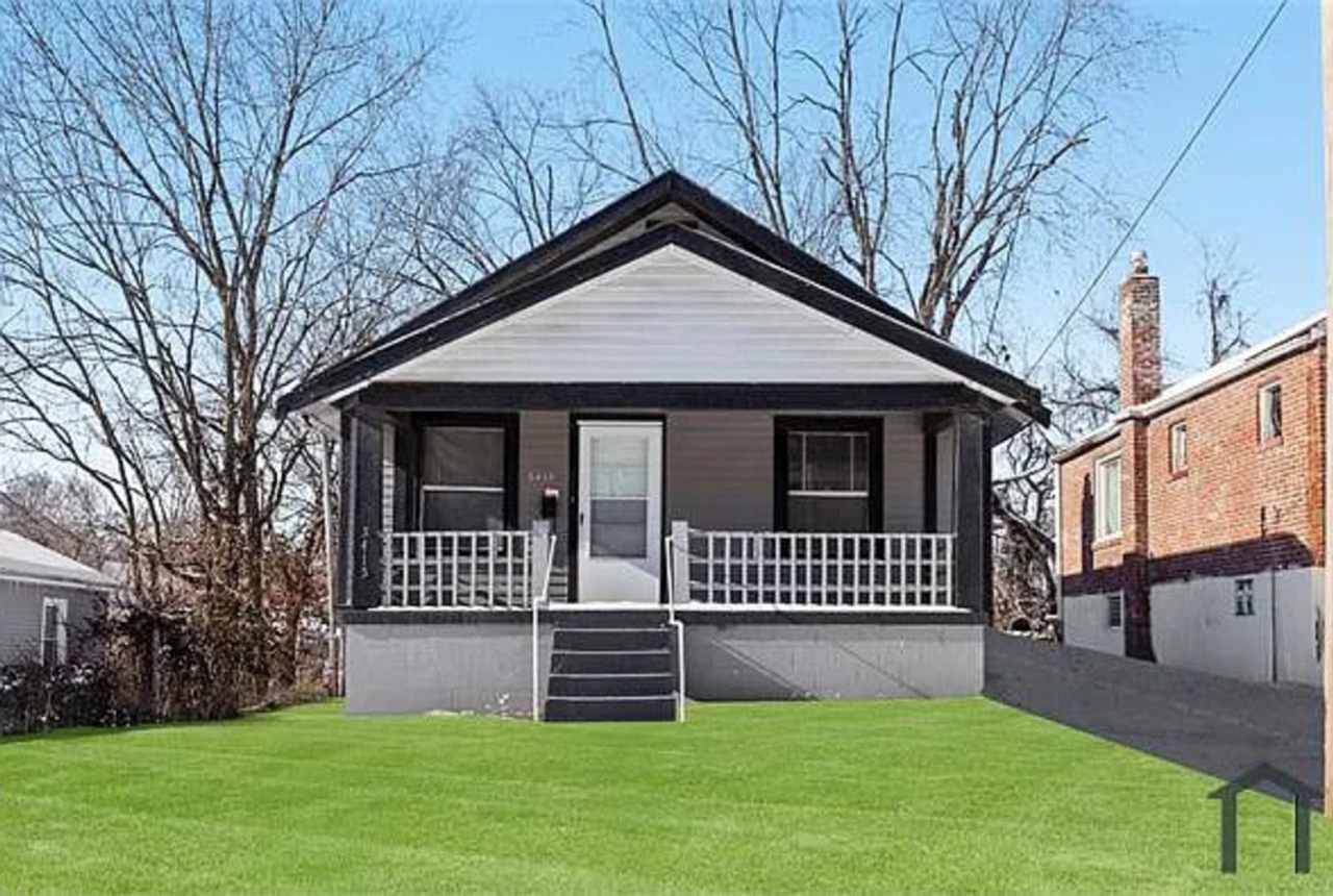 Charming 2BR House in Saint Louis