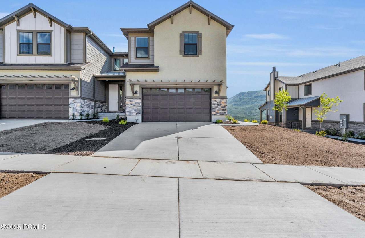 6083 N Westridge Road