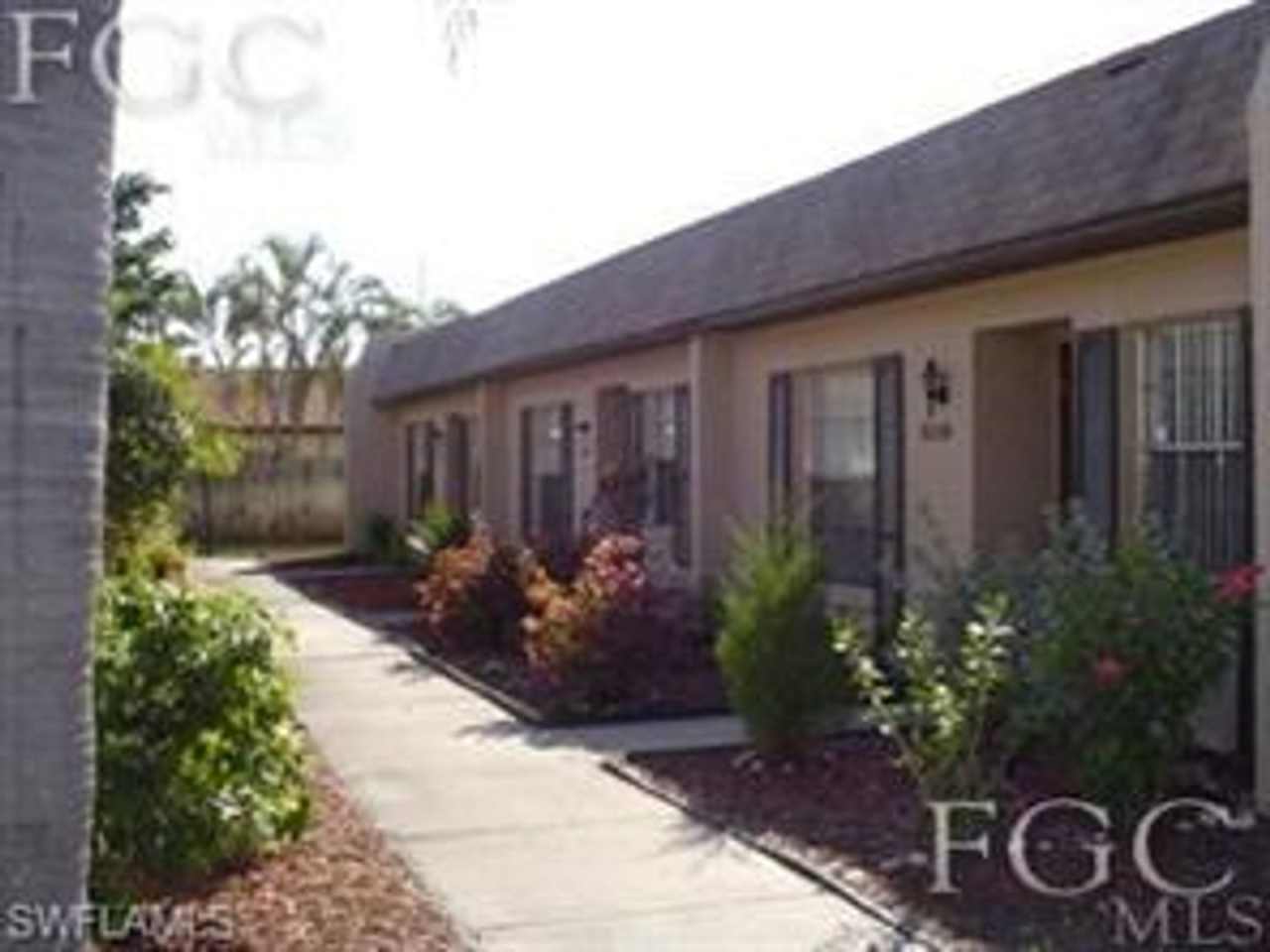 2 bedroom 2 bathroom unfurnished annual