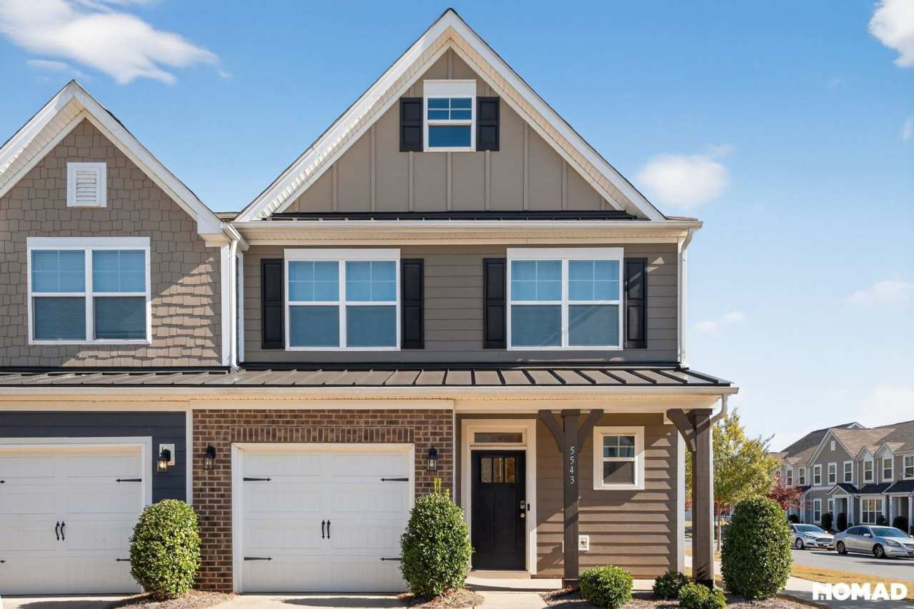 Charming 3BR/2.5BathTownhome in Charlotte