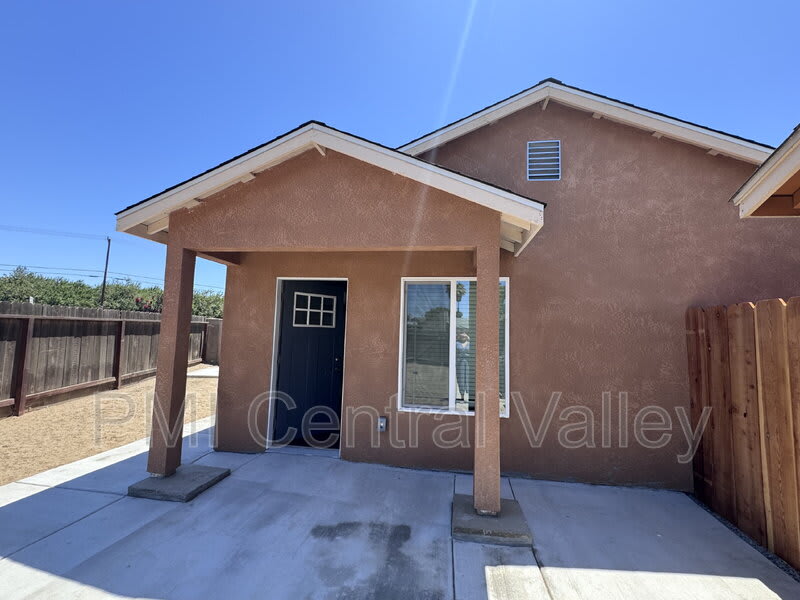 5034 John Wayne Drive