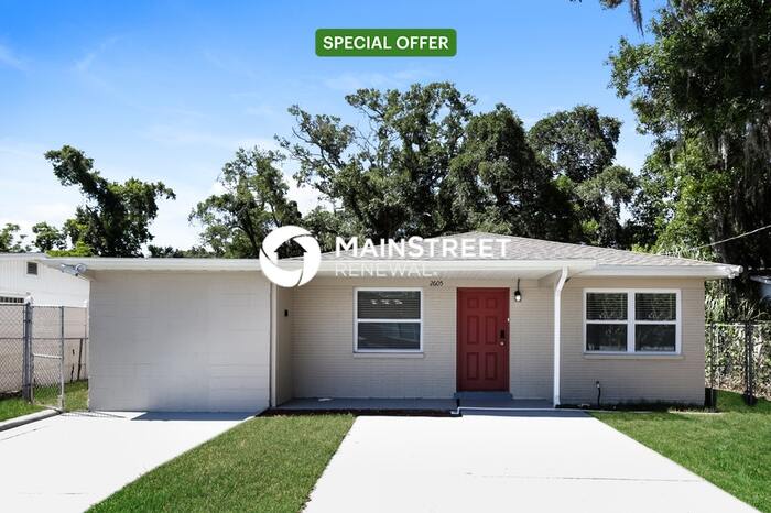 2605 East Ida Street