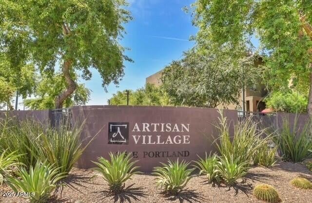 615 E PORTLAND Street