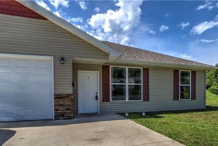 809 Broad Street - B