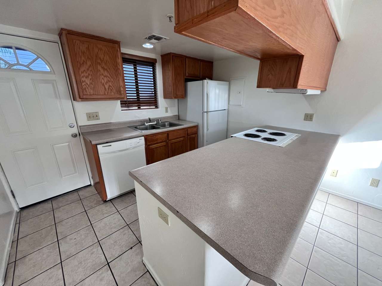 Central- 2 story 2 bedroom/ 1.5 bathroom townhome