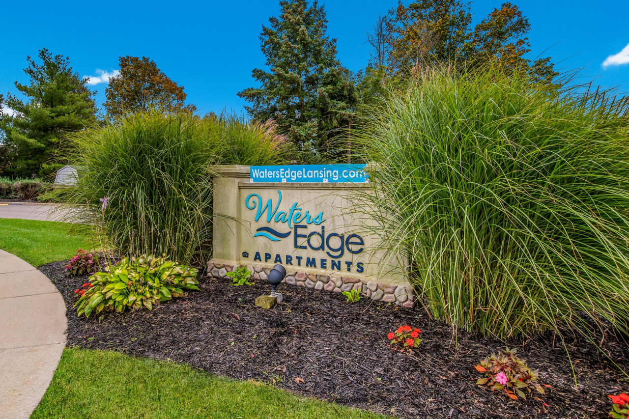 Waters Edge Apartments